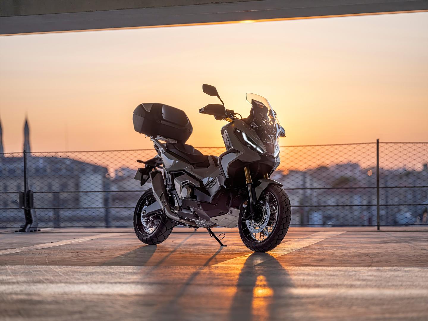 Honda X-ADV 2022: nova geração da scooter aventureira chega ainda mais tecnológica e atualizada no estilo 