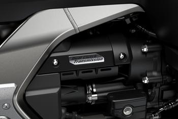  Honda GL 1800 Gold Wing Tour DCT 2024: a touring referência em tecnologia, equipamentos e performance ganha novas cores