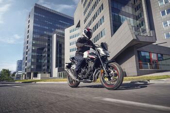 Honda CB 500 Hornet 2026