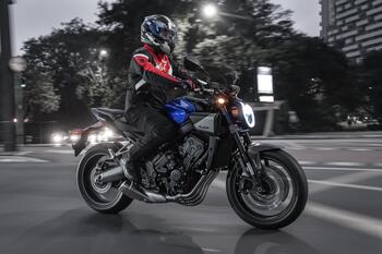 Honda CB 650R E-Clutch 2026