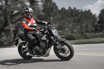 Honda CB 650R E-Clutch 2026