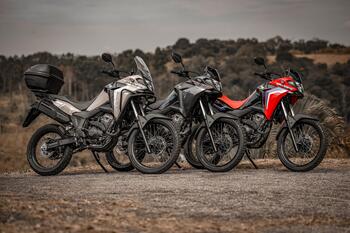 Honda XRE 300 Sahara 2026: novas cores 