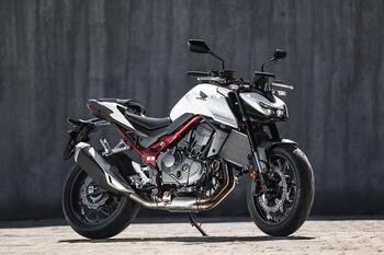 CB750 Hornet_2026_IMAGENS