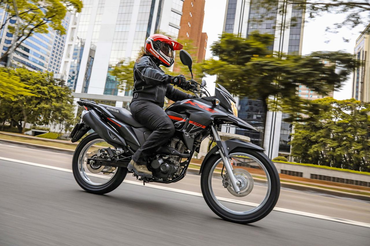 Honda CB 200X: atualizada a 'irmã da XRE 190' - MOTOO