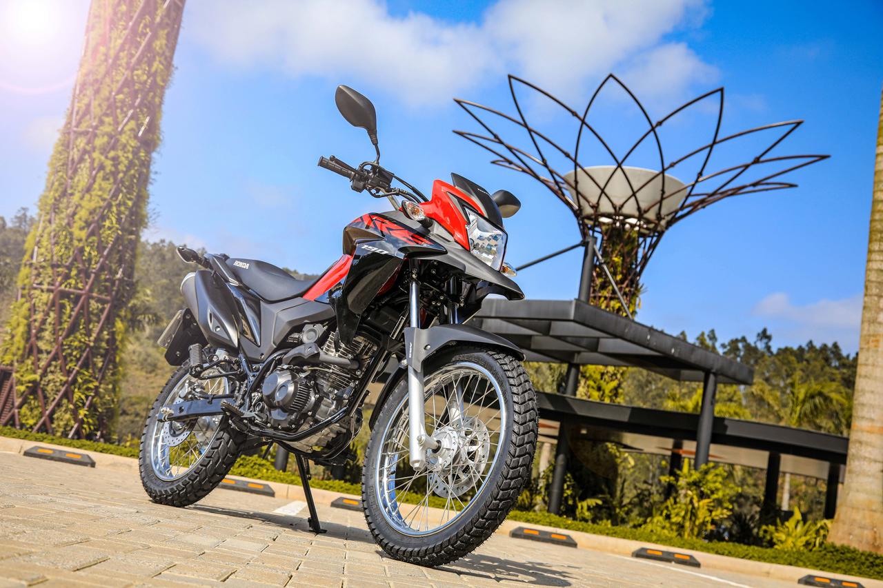 Honda CB 200X: atualizada a 'irmã da XRE 190' - MOTOO